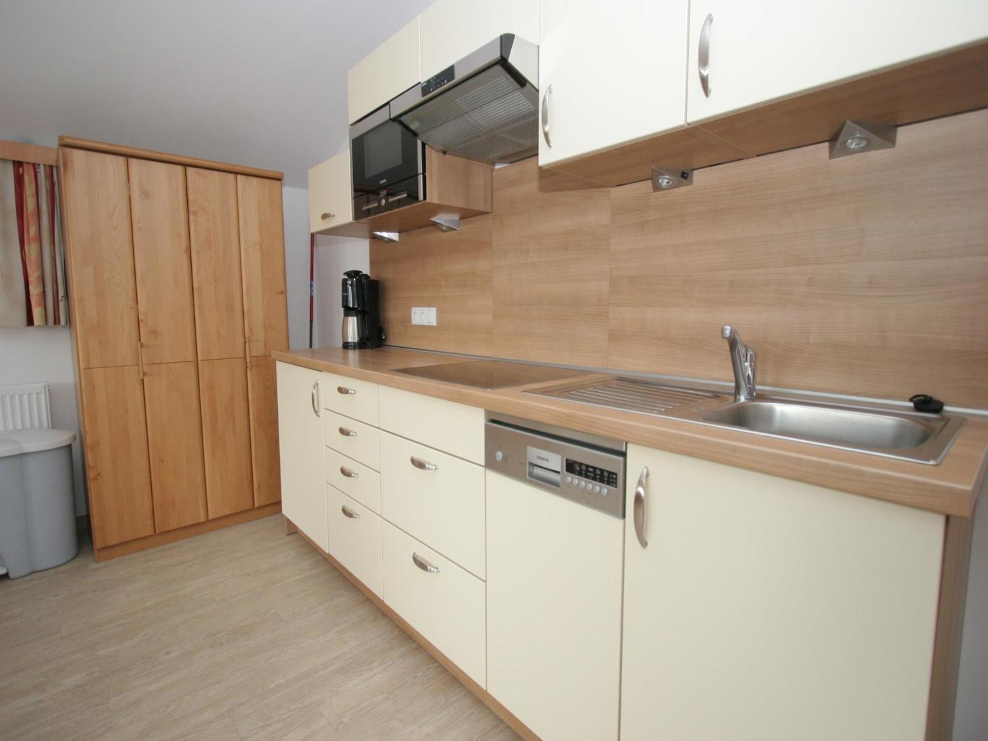 Spacious Apartment In Uderns Near Ski Area Exterior photo