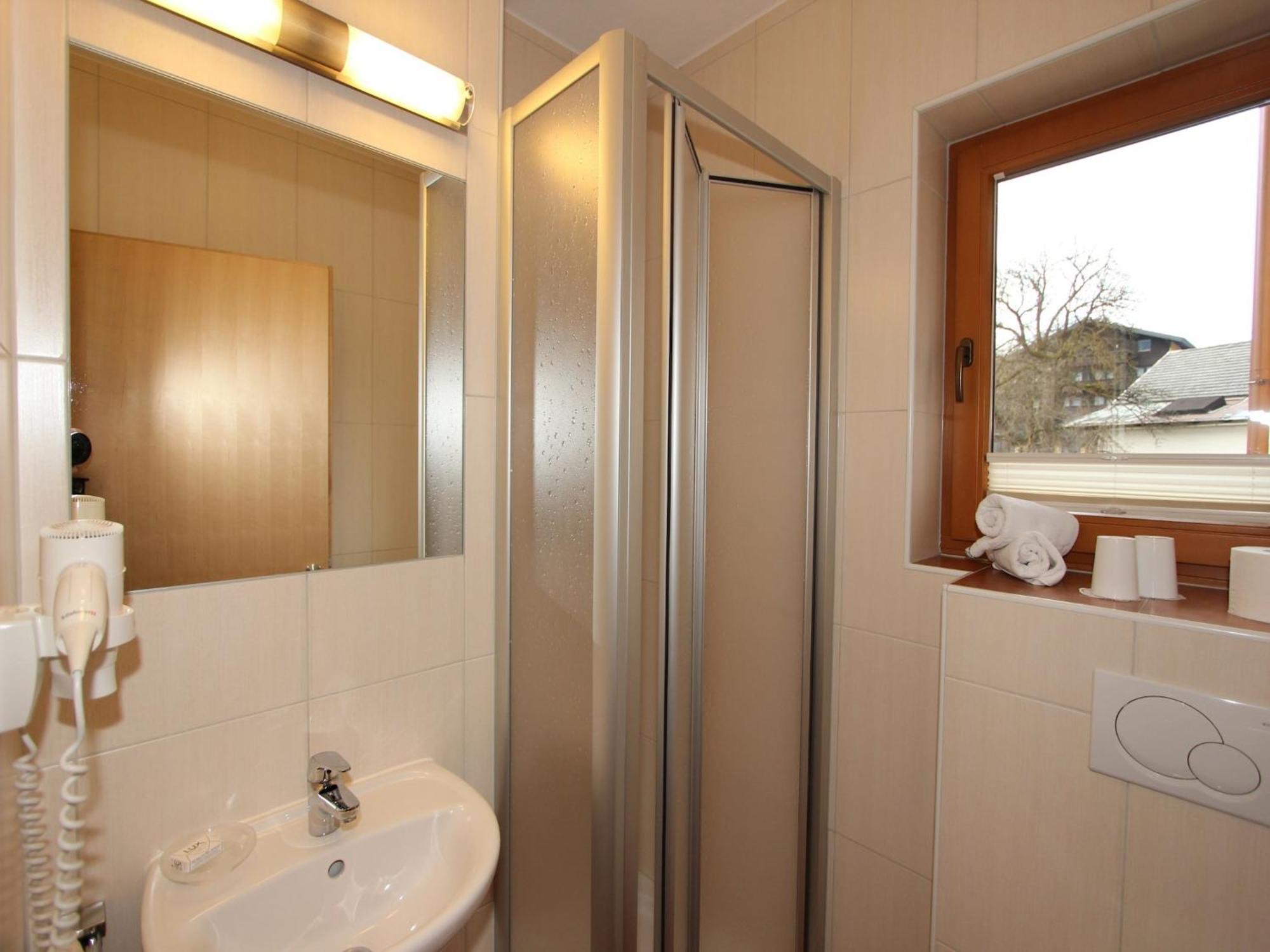 Spacious Apartment In Uderns Near Ski Area Exterior photo